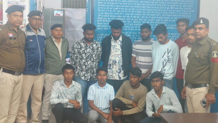 ग्राम कटगी में स्टंट मामले में जब्त वाहन और कार्रवाई करती पुलिस