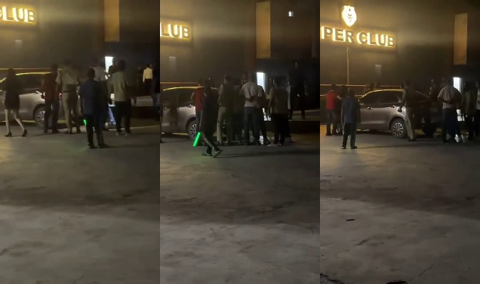 रायपुर: हाइपर क्लब में युवतियों से बदसलूकी पर दो पक्षों में मारपीट, पुलिस ने दर्ज किया मामला हाइपर क्लब के बाहर मौजूद पुलिस और भीड़