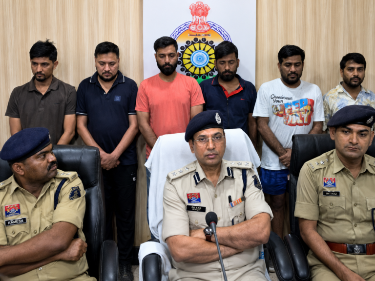 रायपुर के मैग्नेटो मॉल पार्किंग विवाद मामले में पुलिस कार्रवाई