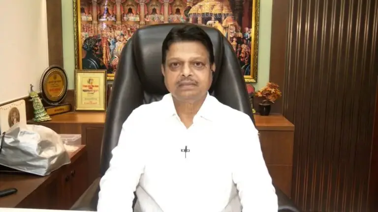 डोंबिवली के केडीएमसी शास्त्री नगर अस्पताल में डॉक्टरों पर हमले के मामले में गिरफ्तार शिवसेना पार्षद रमेश म्हात्रे